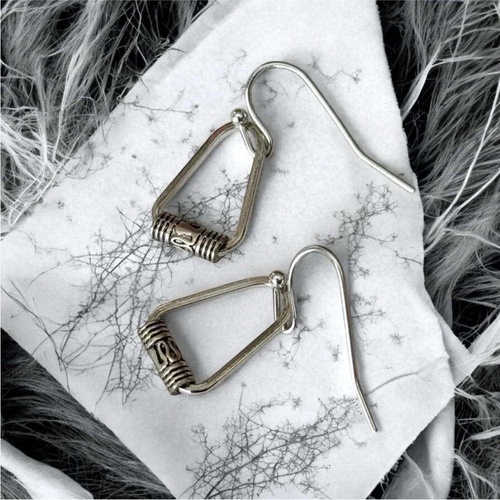 5 For $25💫Silver Alternative Dangles